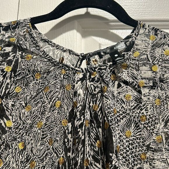 NWT Aqua Black/White/Gold Blouse, Size Large - Picture 6 of 10